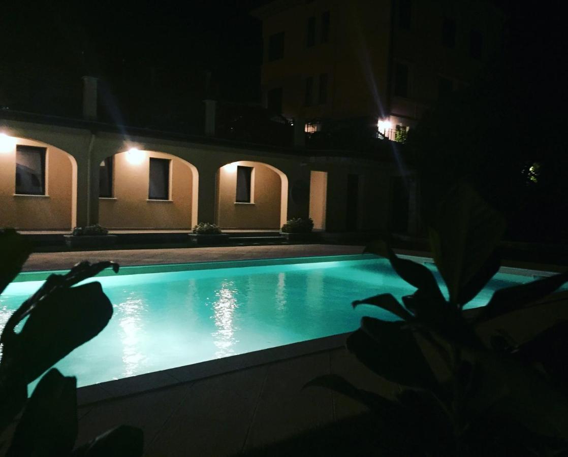Oleandro 2 Apartment In Villa Cerutti Mergozzo Εξωτερικό φωτογραφία